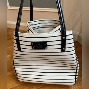 Kate Spade Navy Blue bucket bag/purse